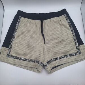 Under Armour UA Baseline Pro Mesh Shorts Womens Medium 5" Black Taupe $50 NWT